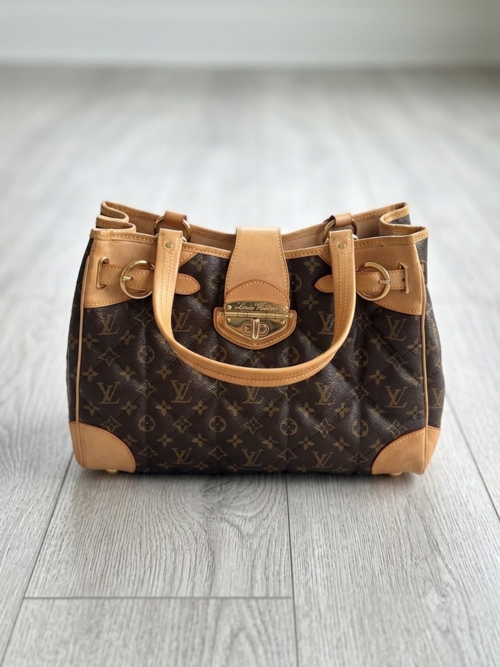 Authentic Louis Vuitton Monogram Canvas Beverly GM Shoulder Bag